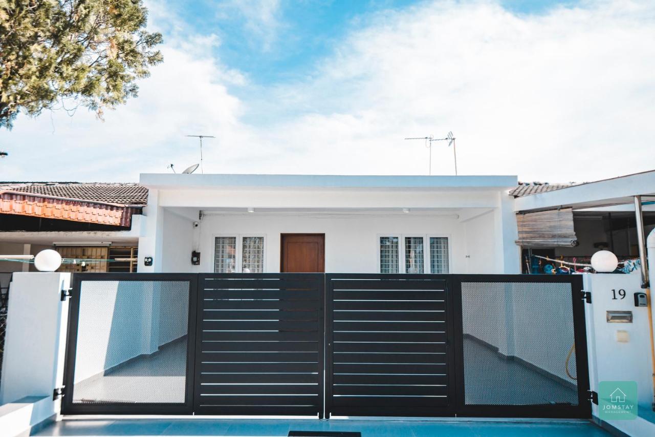 Jomstay Muji 19 & 7 Inn Ipoh Garden 8-10 Pax Ngoại thất bức ảnh