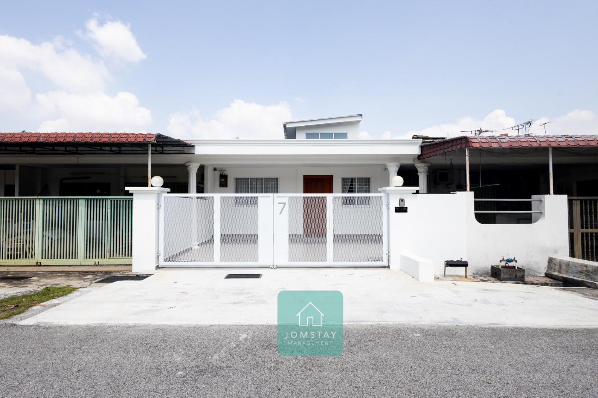 Jomstay Muji 19 & 7 Inn Ipoh Garden 8-10 Pax Ngoại thất bức ảnh