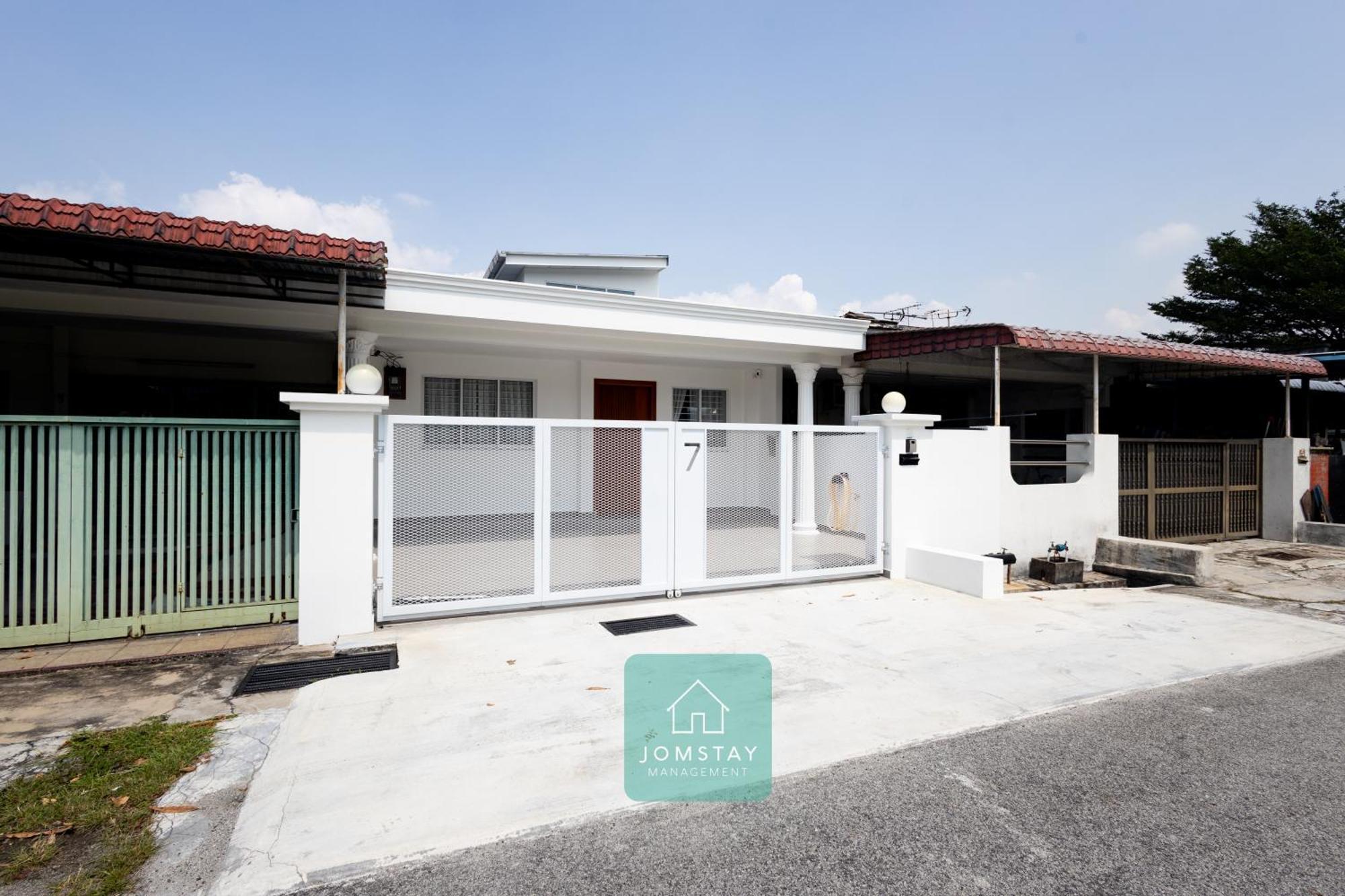 Jomstay Muji 19 & 7 Inn Ipoh Garden 8-10 Pax Ngoại thất bức ảnh